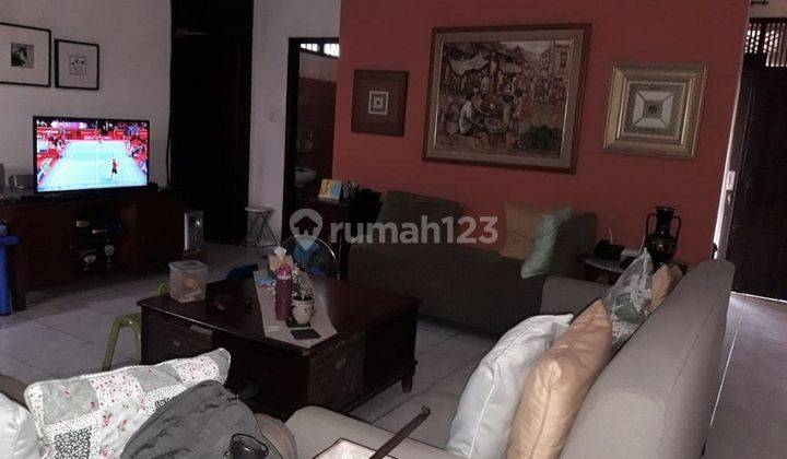 Rumah Luas Dan Nyaman di Pejaten Jakarta Selatan 2