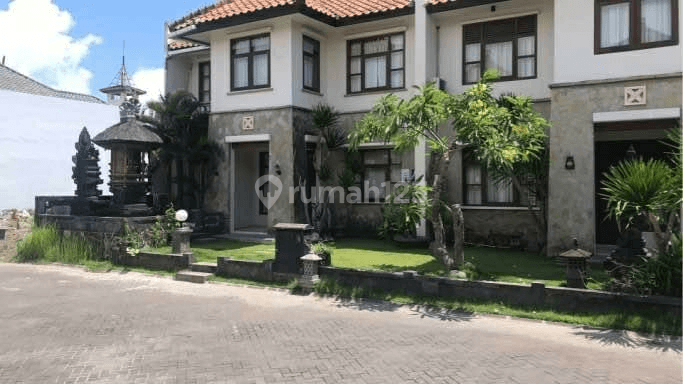 Luxury Villa in Housing Near Waterbom Park jl. New Camp 1