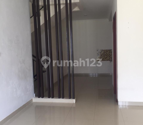 Ready-to-occupy house in the modernland costarica cluster, flood-free. 2