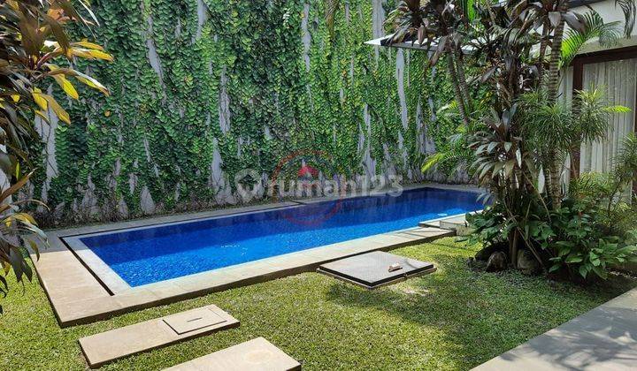 Rumah 2 Lantai Tropical Modern Ada Pool di Kusumaatmaja, Menteng 1