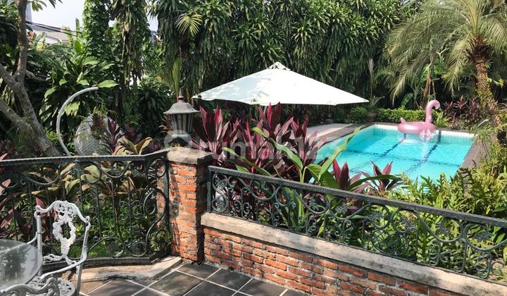 Jual Rumah di Pejaten Barat Halaman Besar Asri