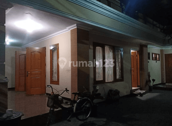 rumah mewah di serengan tengah kota solo murah 2