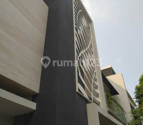 Beautiful Town House 5BR with Private Pool at Cipete Jakarta Selatan 2