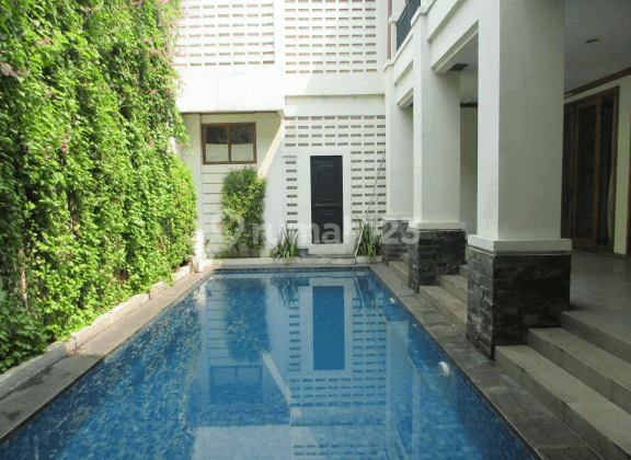 Spacious House With Private Pool 4br At Pondok Indah Jakarta Selatan 2