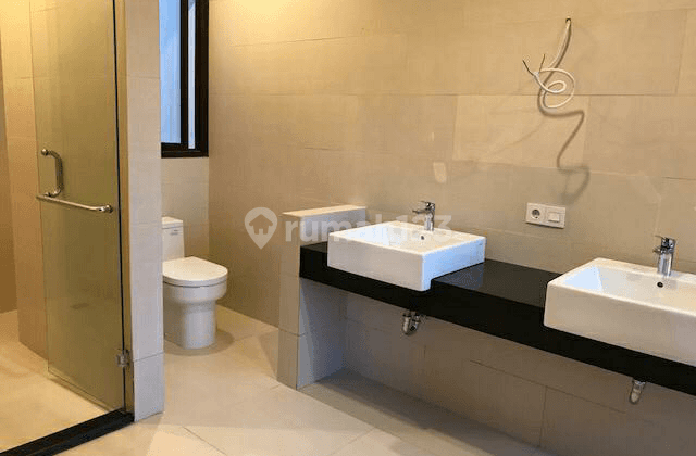 Townhouse Minimalist Exclusive di Pekayon Jakarta Selatan 2