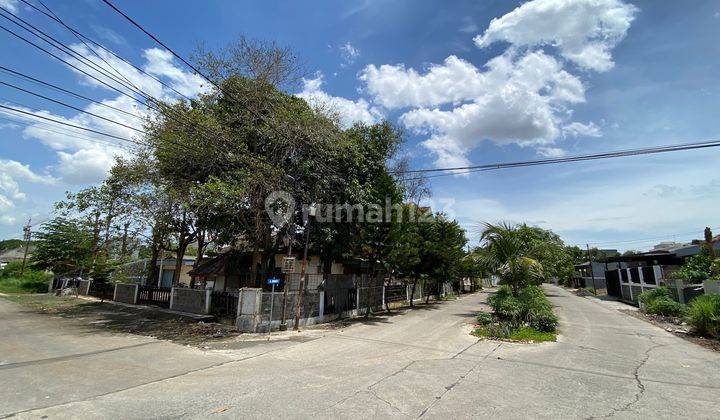 Rumah luas di pusat kota Karawang Barat 2