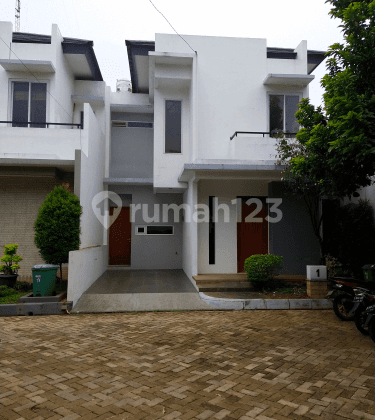 rumah cluster pingir jalan aman nyaman cinere 1