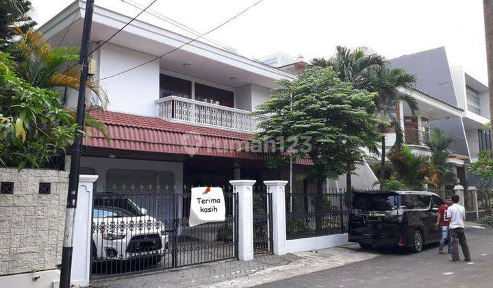 Rumah jl Denpasar area asri dan tenang di Mega Kuningan 1