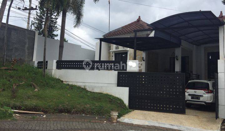 rumah baru desain cantik villa puncak tidar 1