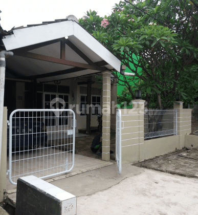 Rumah Asri Di Komplek Duren Villa Ciledug Tangerang 1