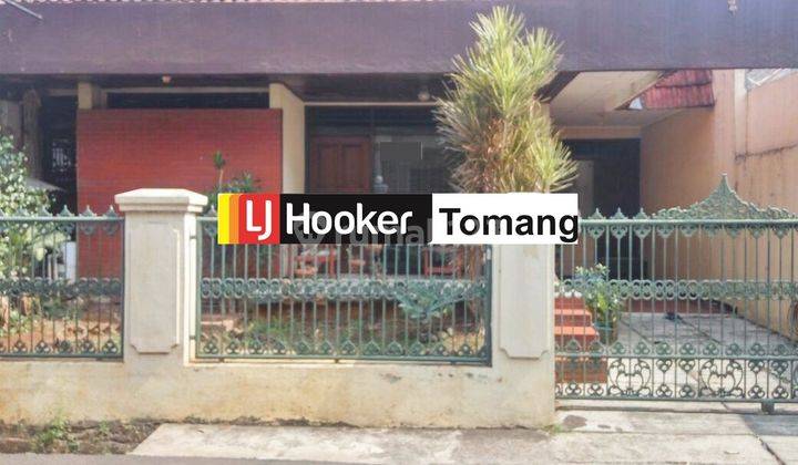 RUMAH TUA Lokasi Strategis, Tomang Jakarta Barat 1