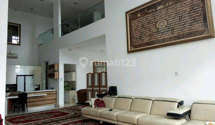 Rumah 3.5lantai Furnished Dalam Cluster di Kramat Jati  2