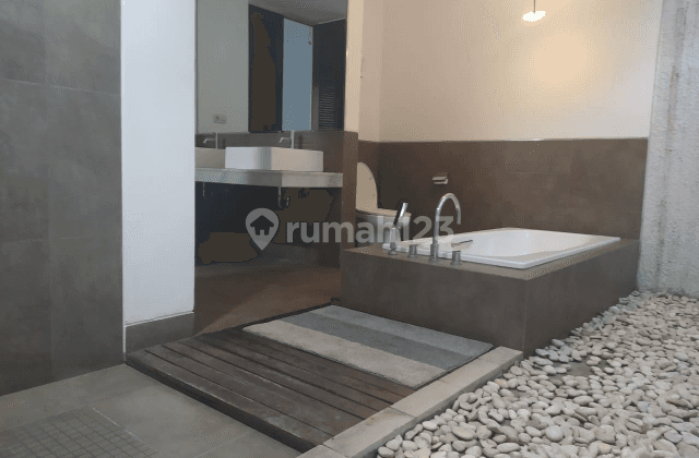 Town House with private pool,Semi Furnished at Cipete, Jakarta Selatan 2