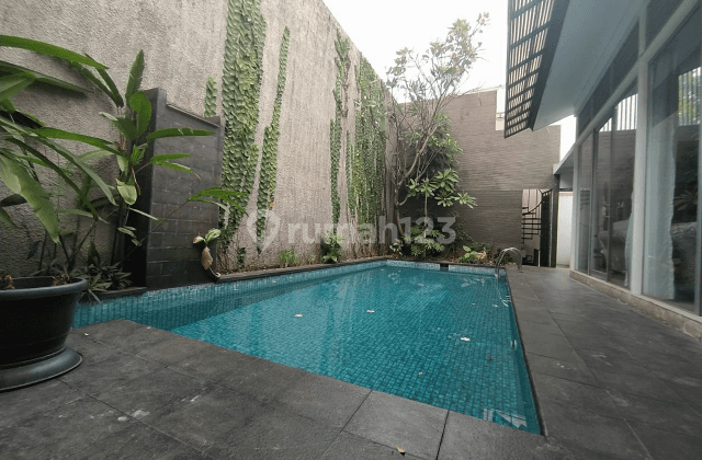 Town House with private pool,Semi Furnished at Cipete, Jakarta Selatan 1