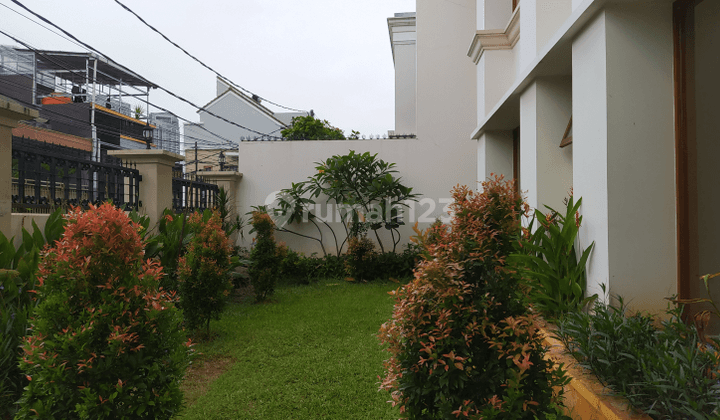 Big House with Swimming Pool 6BR Unfurnished at Cipete Jakarta Selatan 1