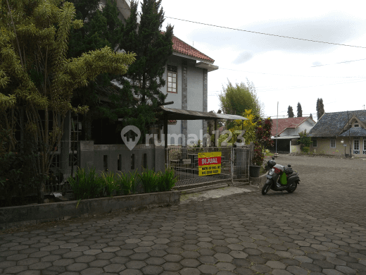 Rumah dlm Perumahan Griya Perwita Jakal km12 2