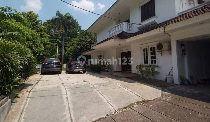 RUMAH LUAS, MEGAH di Jl. CIBITUNG, KEBAYORAN BARU dkt WIJAYA 1