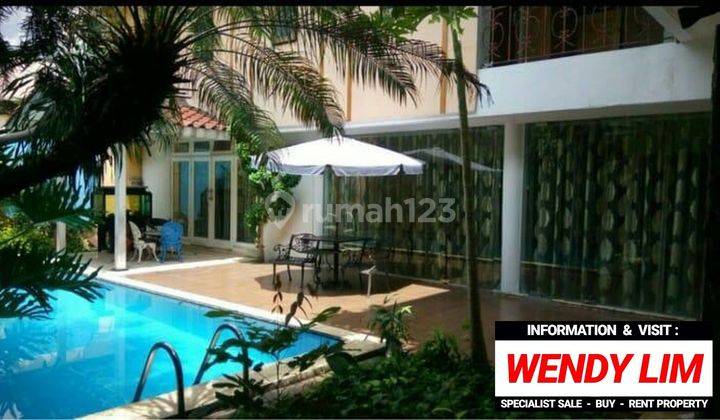 RUMAH LANGKA dgn SWIMMING POOL di Jl. TEUKU UMAR, MENTENG 1