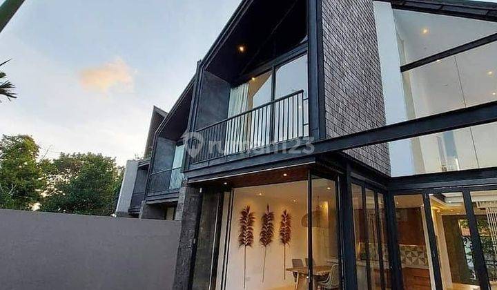 INDUSTRIAL STYLES VILLA BERAWA - CANGGU, BALI 1