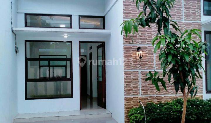 Rumah Cantik Asri Luas dan Nyaman 1