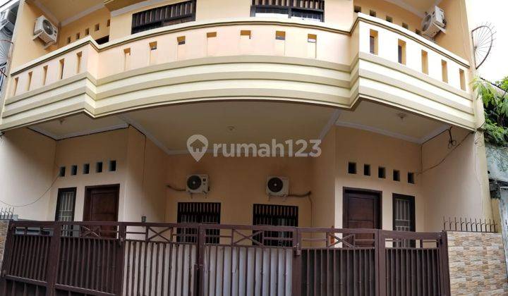 Rumah 2 lantai tanjung duren jakarta barat 1