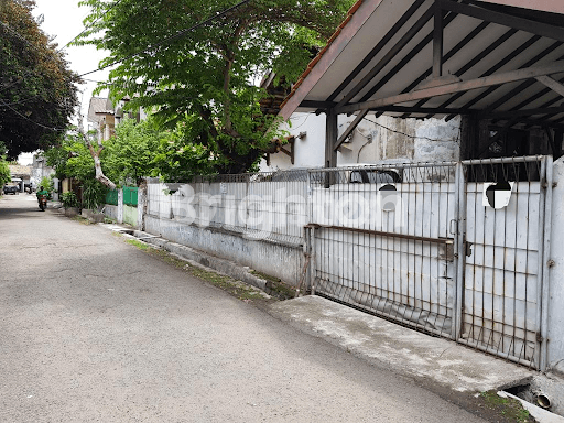 Rumah tua layak huni di Johar Baru 1