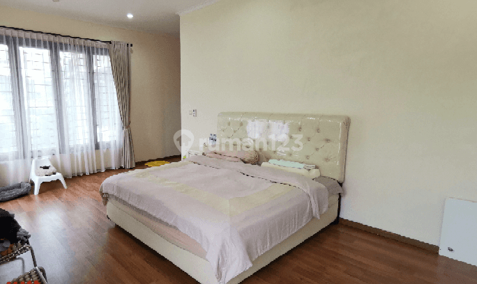 Beautiful Townhouse 4BR Furnished with New Furniture at Cilandak Jakarta Selatan 2