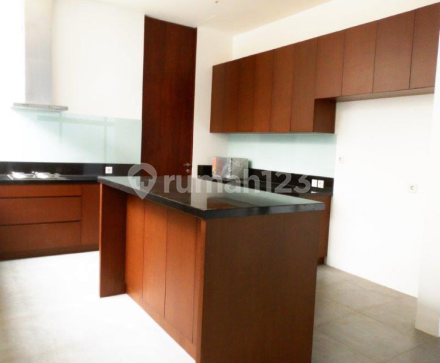 For Lease Modern House in Jalan Mataram, Kebayoran Baru, Jakarta Selatan 2