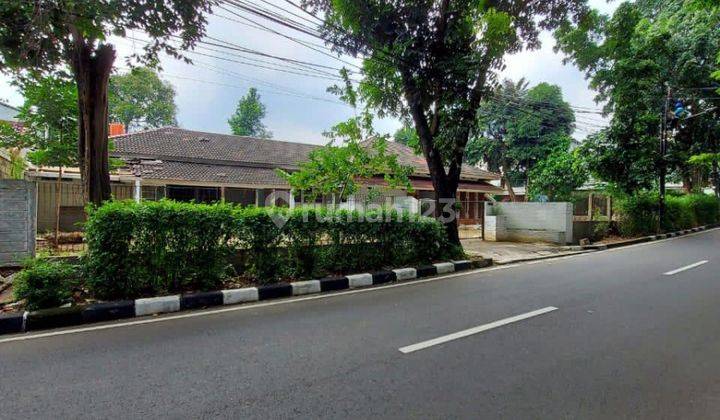 RUMAH di Jl. ADHYAKSA RAYA, LEBAK BULUS dkt TB SIMATUPANG 2