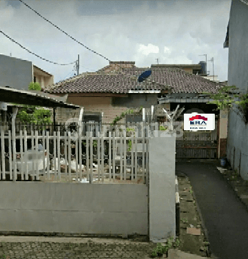 Rumah Tinggal Cocok untuk Usaha di Jalan Kolonel Sugiono Klender Jakarta Timur 1