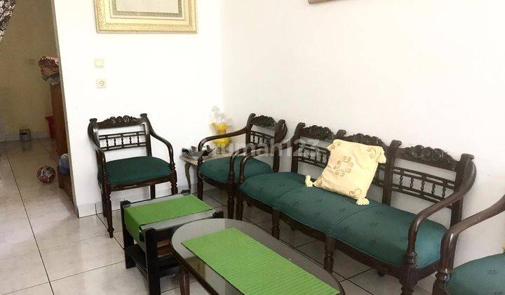 Rumah Bagus Unfurnished Sertifikat Hak Milik di Permai, Bandung 2