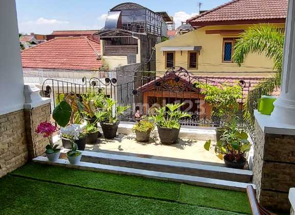 Rumah siap huni di komplek senam indah Arcamanik