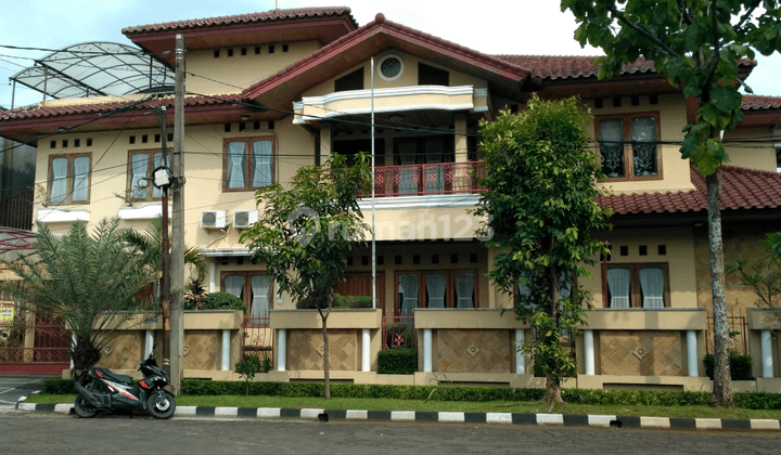 Rumah mewah Besar di Putraco gading bandung soekarno hatta 1