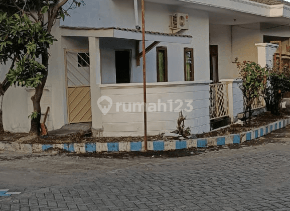 Rumah Hook terawat masih siap Huni lokasi Wonorejo 1