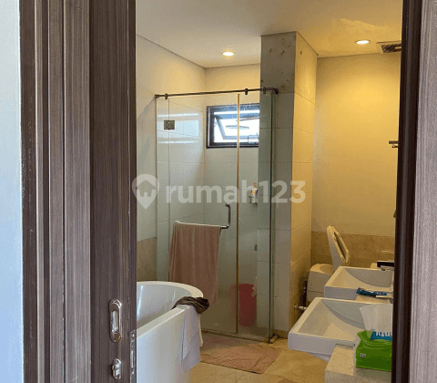 Rumah bagus, mewah di Serenia Hills cluster Signature lebak bulus 2