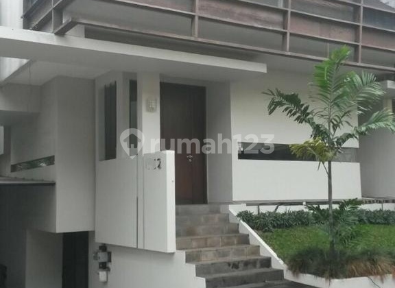 NICE TOWNHOUSE SOVEREIGN KEMANG