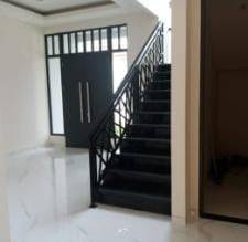 Rumah LT 216 m2 (12x18) LB 280 m2 di Pakuwon Indah Surabaya 1