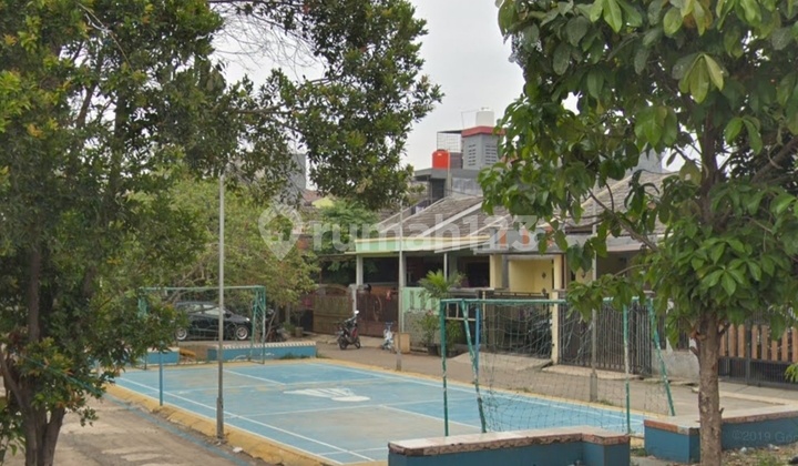 Rumah 1 Lantai di Cluster Cempaka, Taman Royal