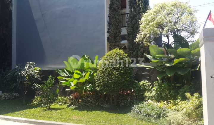 Luxury Ready-to-Occupy Fully Renovated House in Batununggal Elok, Bandung 2