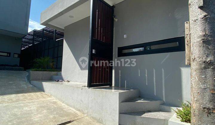 Rumah Lux Modern Siap Huni di Sayap Setiabudi Atas Bandung 2