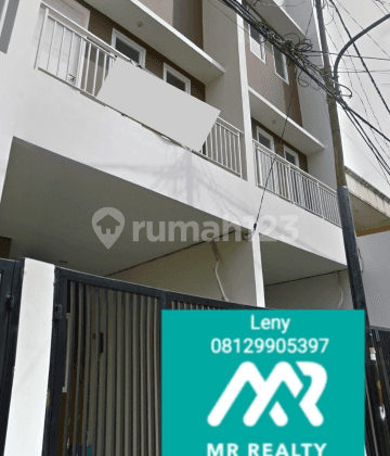 RUMAH MINIMALIS 3 LANTAI DI DURI KEPA, JAKARTA BARAT 1