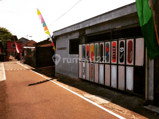 rumah tengah kota solo deket sma 6 murah 1