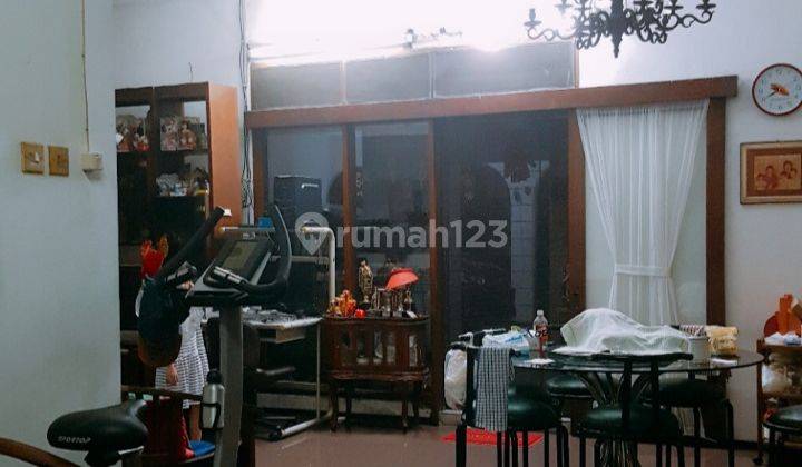 IP2207: Rumah Lama Komplek Kavling Polri Jelambar 1