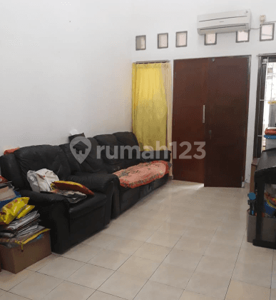 Rumah 2 lantai di Graha Raya Bintaro 1