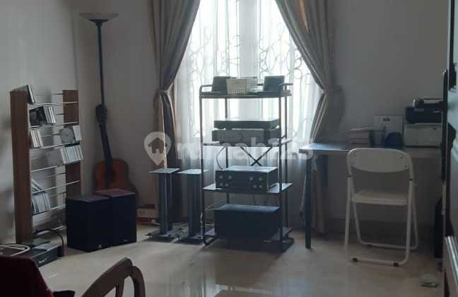 Rumah 2,5 lantai di Perumahan Permata Buana 4+1 KT luas 160 m2 Puri Kembangan Jakarta Barat 2