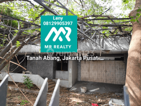 RUMAH TUA DI TANAH ABANG, JAKARTA PUSAT, BISA BANGUN U/ GEDUNG TINGKAT TINGGI 1