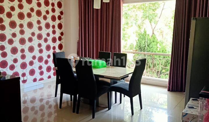 Rumah Akasia Golf PIK Hoek