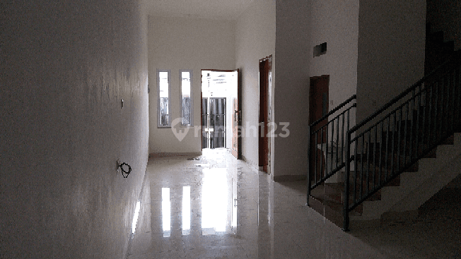 Dijual Rumah Minimalis Brand New di Mangga Lokasi Bagus 2