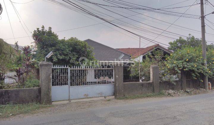 Rumah dekat pasar Cibinong bisa untuk usaha 1