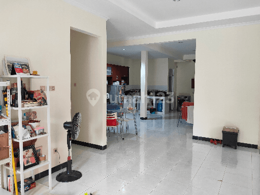 Rumah Cantik 1 1/2 Lantai Bangunan Rapi Siap Huni Di Kemang Pratama Kota Bekasi 2